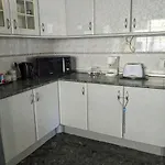 Dolphin House Хостел