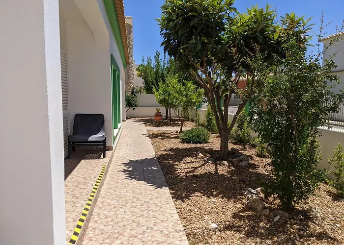 Dolphin House Hostel Faro