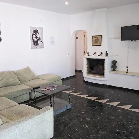 Albergue Dolphin House