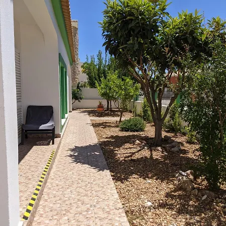 Dolphin House Albergue Faro